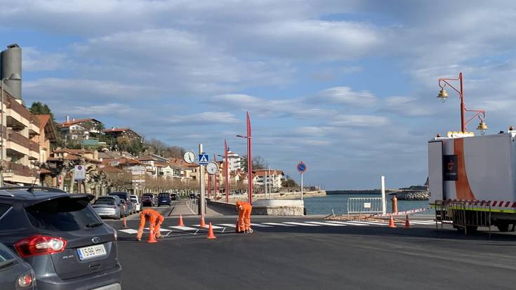 Bihartik aurrera autobusek geldialdiak egingo dituzte berriro ere moilako geralekuetan