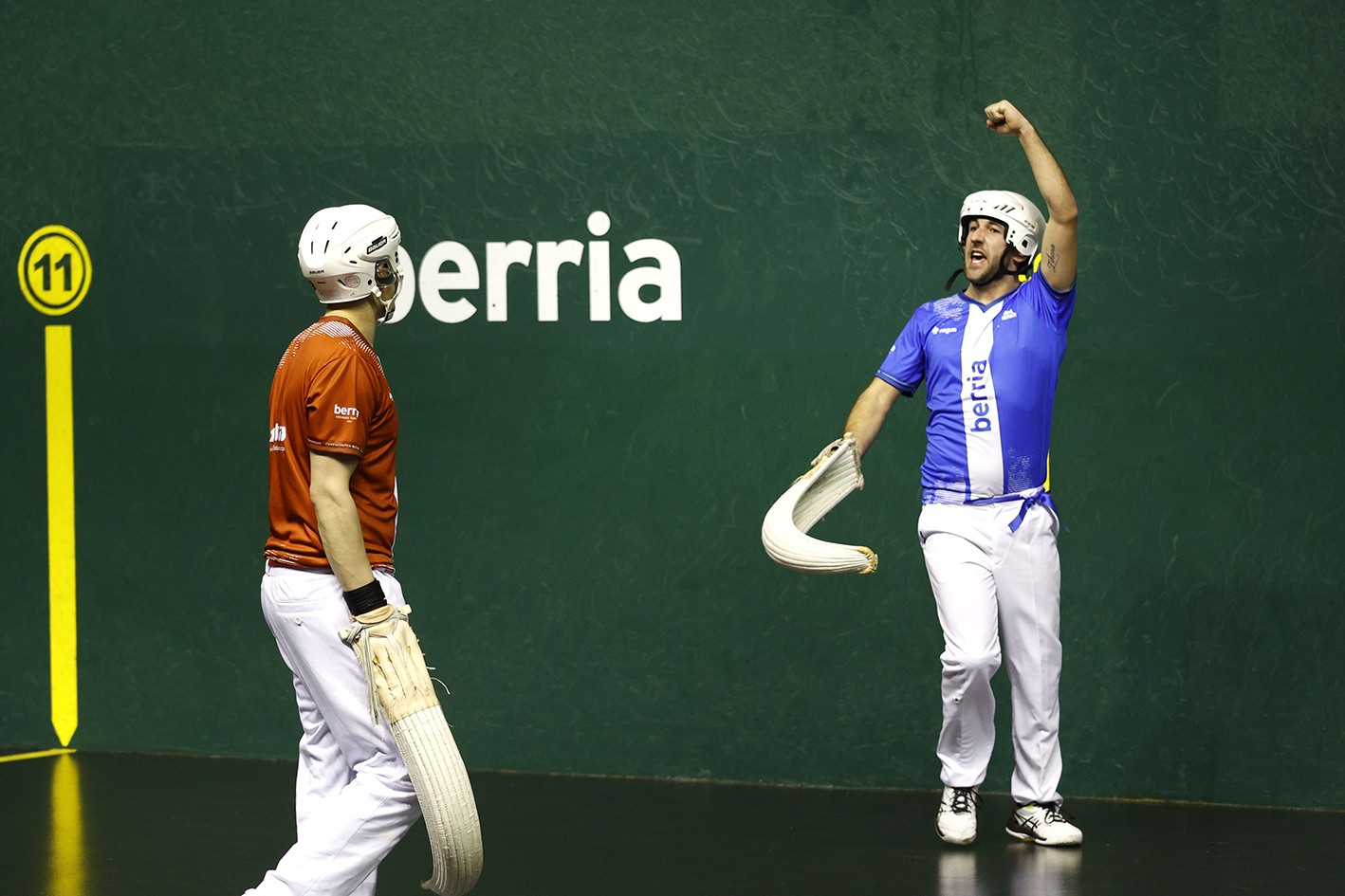 Oriamendi 2010 enpresako erremontistek erremontearen geroa bermatzeko eskatu diete erakundeei