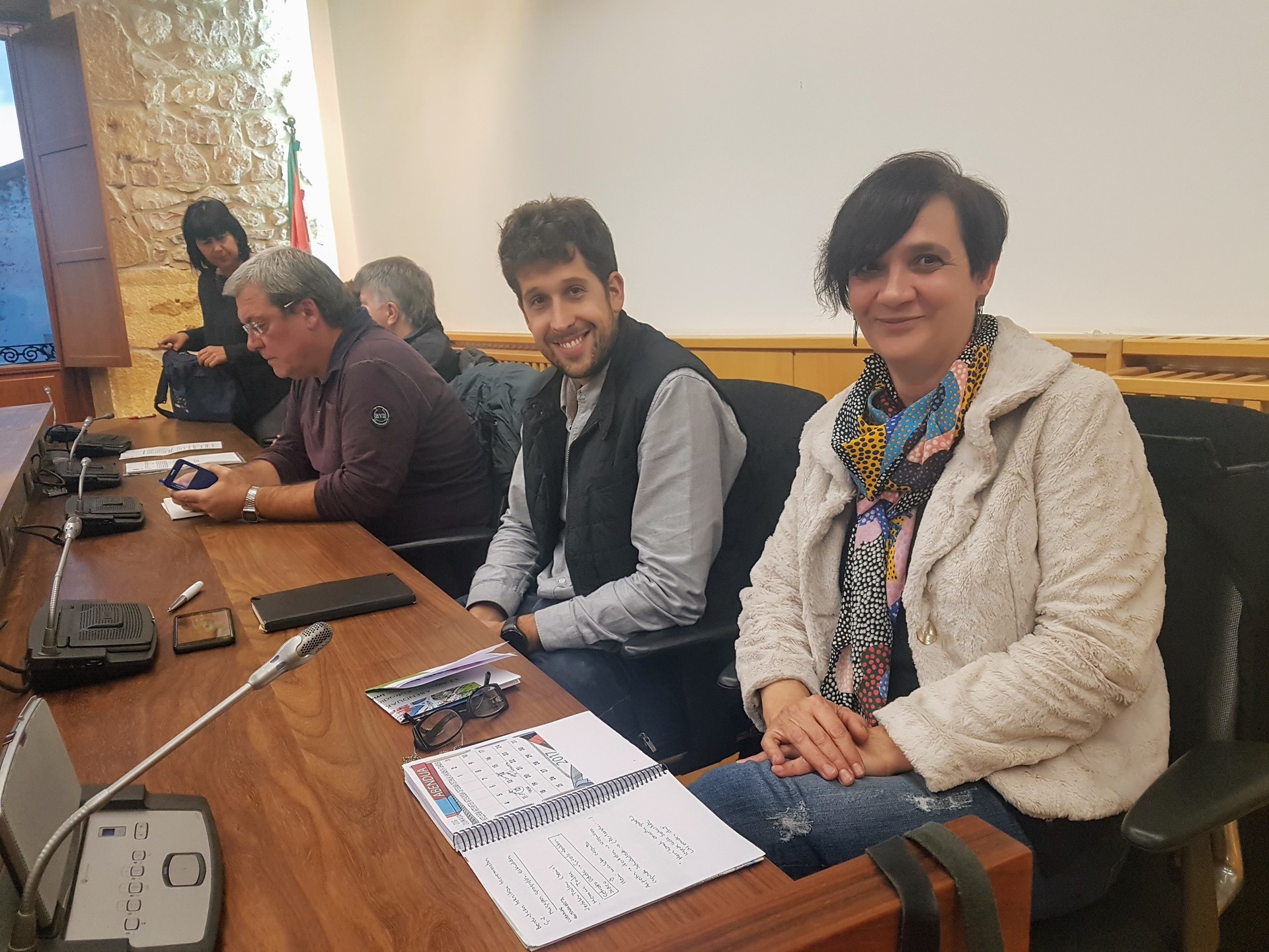 Amiantoaren eta lanbide profesionalaren inguruko mozio bana onartu ditu plenoak