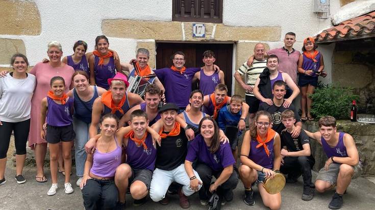 Festa gosez hasi dituzte jaiak Santio Errekan