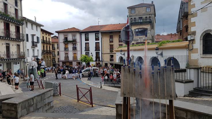 Txupinazoak eman die hasiera San Pedro jaiei