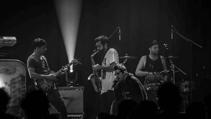 Reggae doinuek dantzan jarri dute Sanagustin