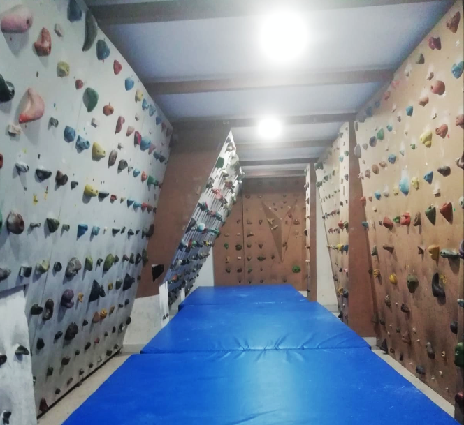 Talai Mendi elkarteak atzeratu egin du boulderra ezagutzeko hil honetako jardunaldia