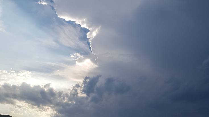 Galernak jendea uxatu du hondartzetatik