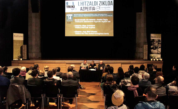 Urola Erdiko trikitiaren orainaz eta geroaz arituko dira 'Izer', Etxaniz eta Arakistain trikitilariak, gaur