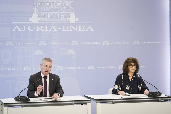 Osasun sistema indartzeko eta herritarrak babesteko laguntza berriak iragarri ditu Jaurlaritzak