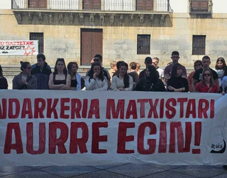 Iruñeko emakumearen heriotza salatuko dute bihar plazan, Itaiak deituta
