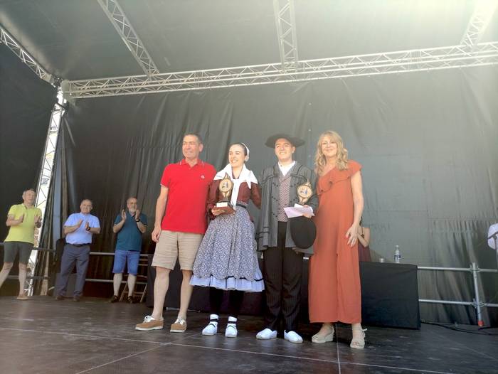 Zumarragako 52. Dantza Solte Txapelketa irabazi dute Jone Arriaranek eta German Aranburuk