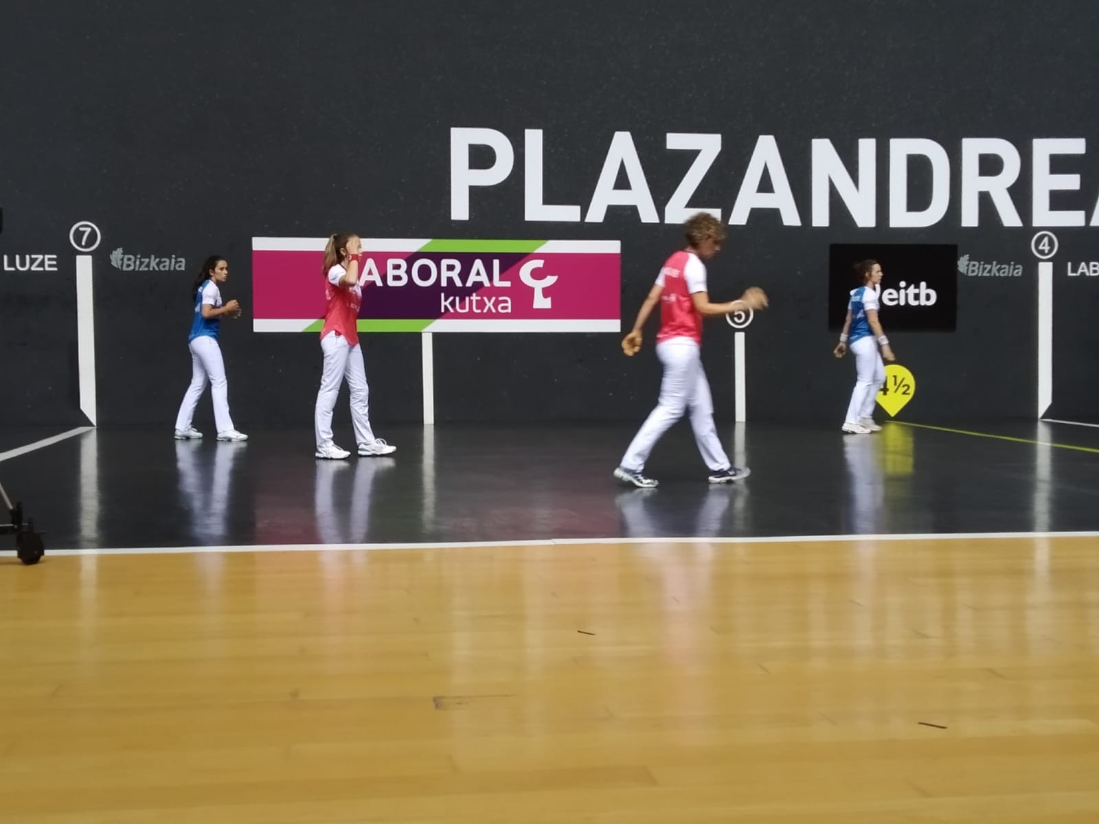 Reyes Azkoitiaren taldeak irabazi du Laboral Kutxa Udako Torneoaren finala
