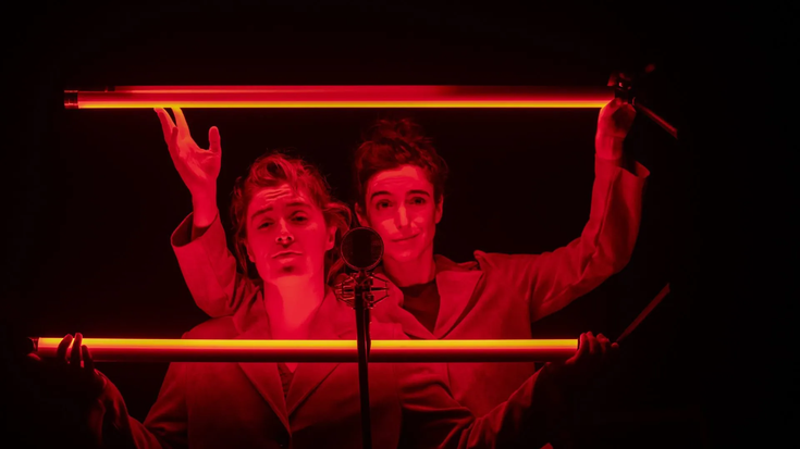 'Nor naizen baneki' antzezlana izango da ikusgai ostiralean Aita Marin