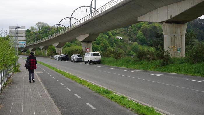 Aiako Udalak 40 aparkaleku berri sortu ditu Arratolan, Arraunetxera bidean