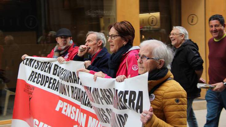 Astelehenean Zumaian egingo dute mobilizazioa Zarauzko pentsiodunek ere