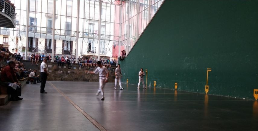 Hilaren 16an hasiko dira Ilunpe Pilota Elkarteko entrenamenduak