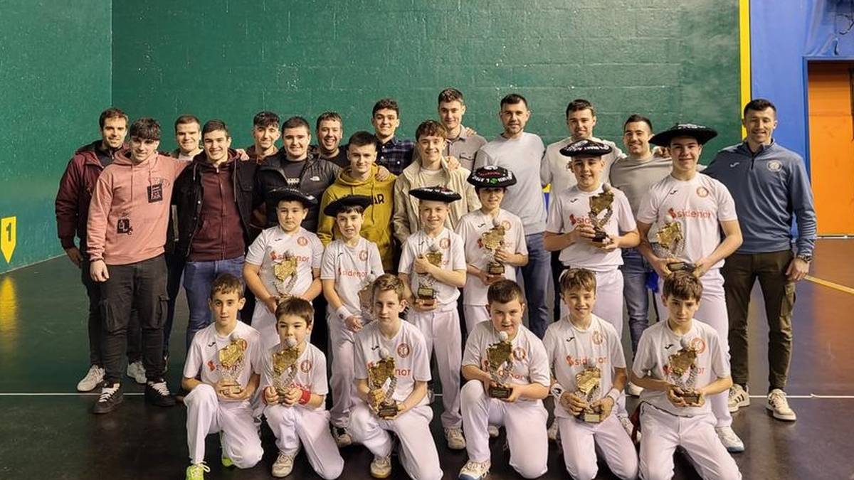 Atano III.a pilota txapelketaren finalak jokatuko dituzte zapatuan, Gurean