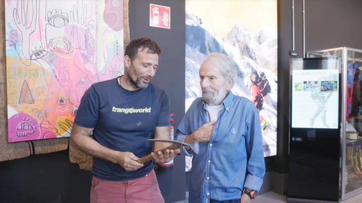 Mendietxe museoan izan da Cesar Perez de Tudela alpinista