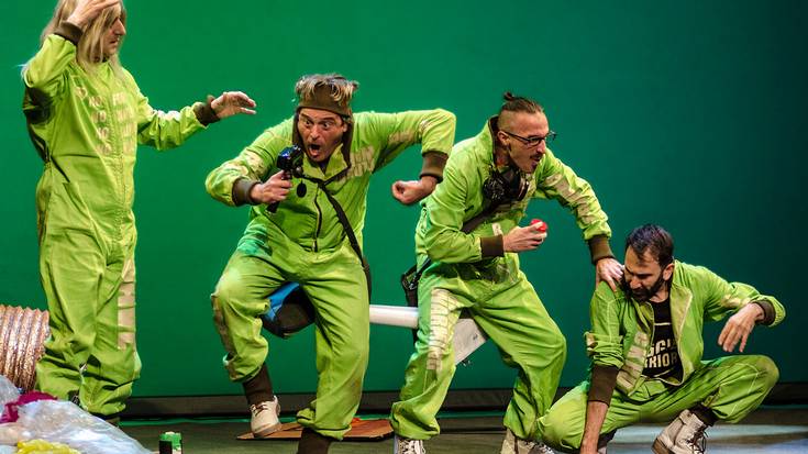 'Greenpiss' antzerkirako sarrerak zozkatuko ditu Zarauzko Hitzak