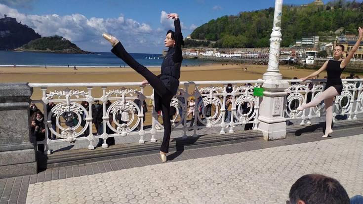 Barra klasikoaren erakustaldian parte hartu du Lucia Lacarrak