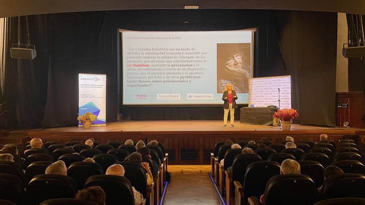 70 lagun inguru, Lori Thompsonen hitzaldian