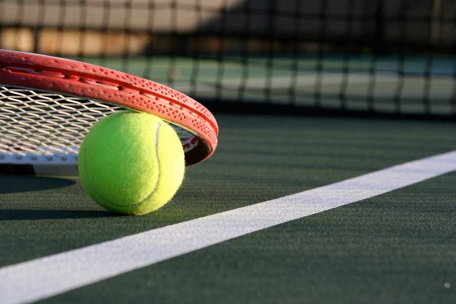 Eman daiteke izena udako tenis ikastaroan