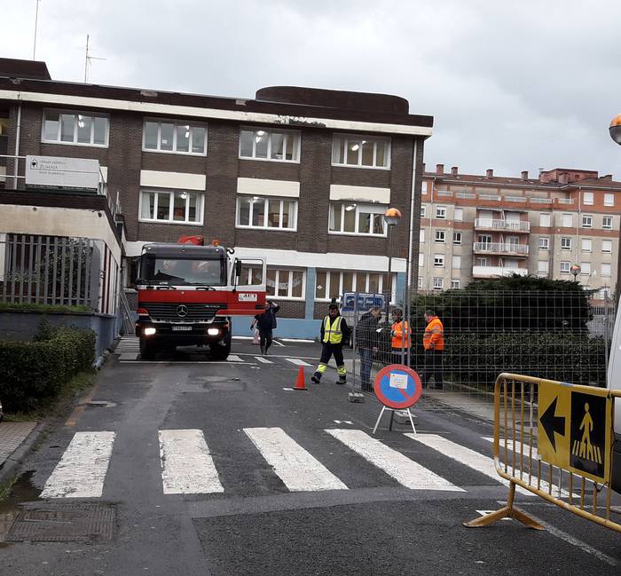 Irisgarritasuna hobetzeko lanak egingo dira Herri Eskolako Aita Mari eraikinaren kanpoaldean