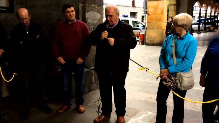 Felix Azurmendi: "Eskandalagarria da presoekin gertatzen ari dena"