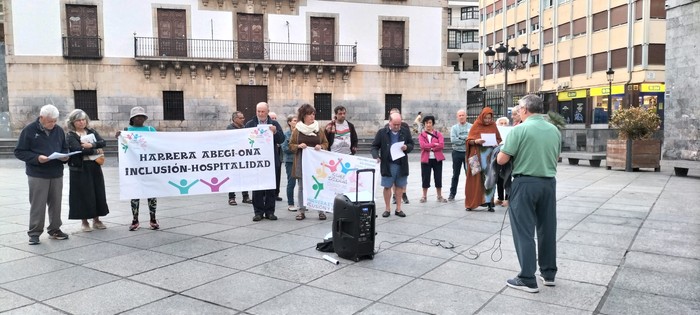 Bakerako eta justiziarako erantzunak eskatu ditu Isilune Zirkuluak