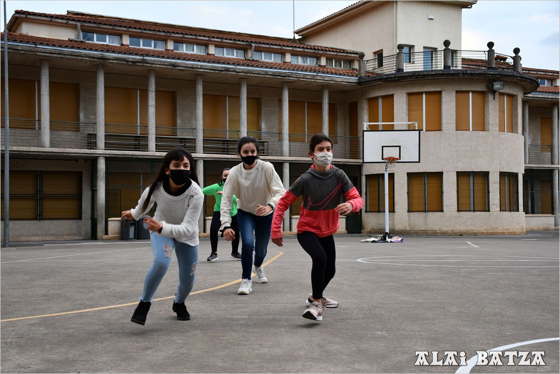 2021-2022 ikasturterako izen-ematea ireki du Alai Batzak