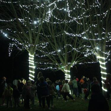 Jaiak: Gabonetako argien piztuera, Aian