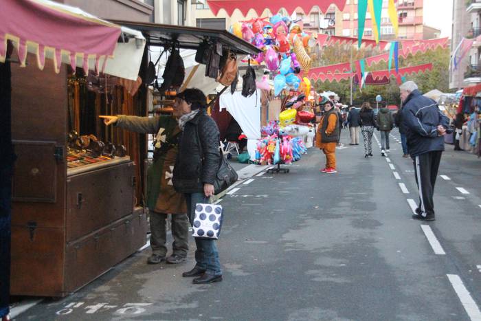 Zabaldu dute Zarauzko Erdi Aroko Azoka
