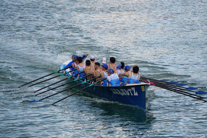 Zarauzko traineruak nor baino nor aritu dira Oriako Jaitsieran