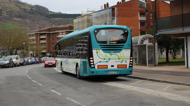 Ordutegi aldaketa izango da Urola bailarako UK06 autobus linean