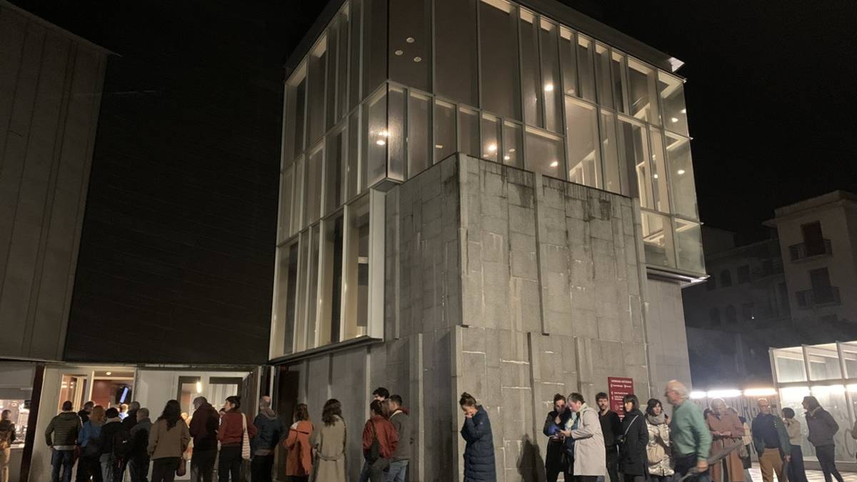 Herritarren harrera ezin hobearekin hasi dituzte Azpeitiko Euskal Antzerki Topaketak