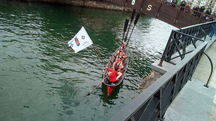 Infantil eta kadete mutilak irabazle Errenteriako batel estropadan