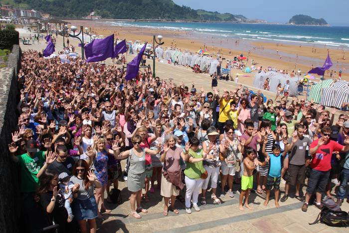 Sexu erasoei erantzuteko "protokolo bateratua" adosteko eskatu dio mugimendu feministak udalari