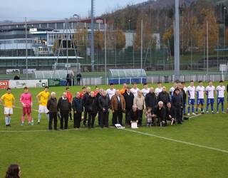 Duela 50 urte Lagun Onak Hirugarren Mailara igotzea lortu zutenak omendu dituzte