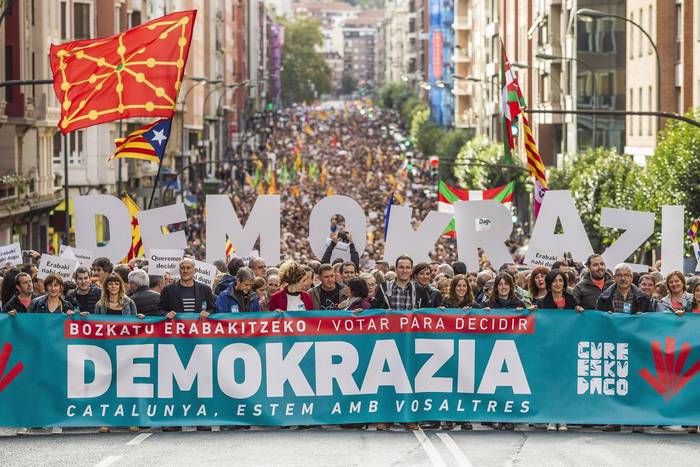 Autobusa antolatu dute Gure Eskuren datorren zapatuko mobilizaziora joateko