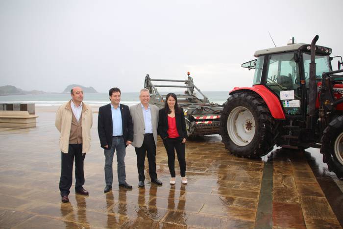 Milioi eta erdi euro bideratuko ditu Aldundiak Gipuzkoako hondartzak garbi mantetzeko 