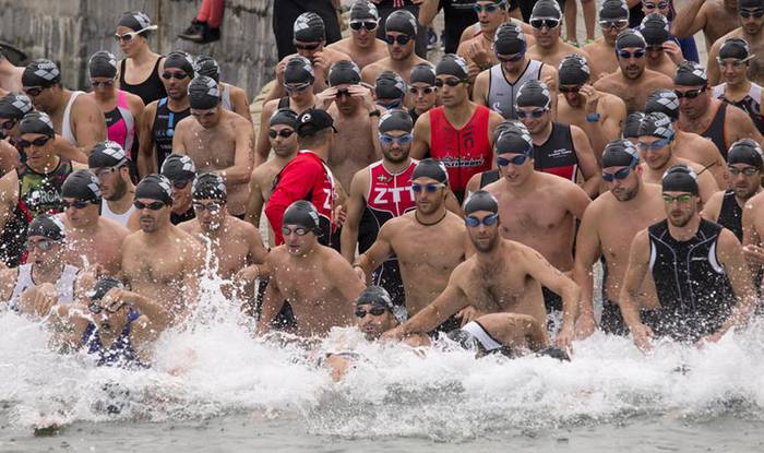"Asmatu egin genuen triatloi herrikoiarekin"