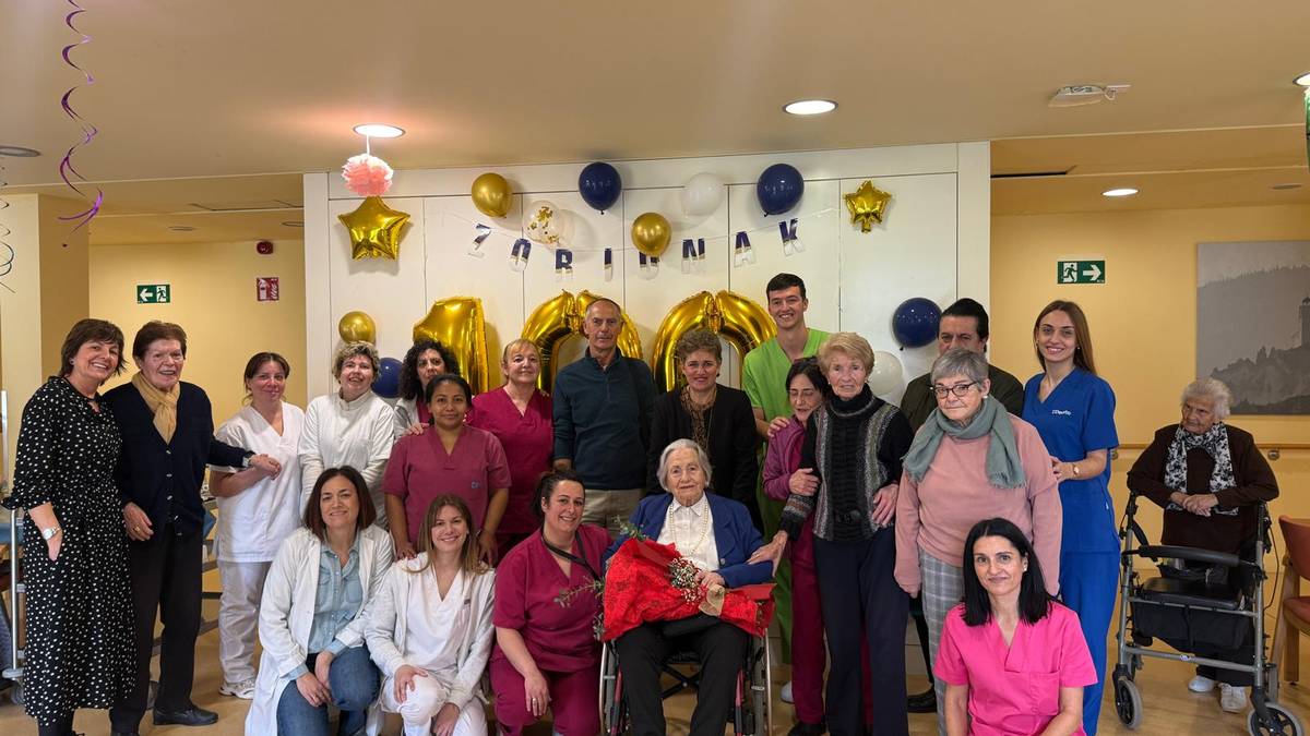 Pantxike Errastik 100 urte bete ditu gaur