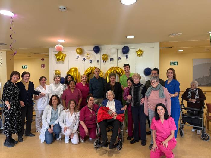 Pantxike Errastik 100 urte bete ditu gaur