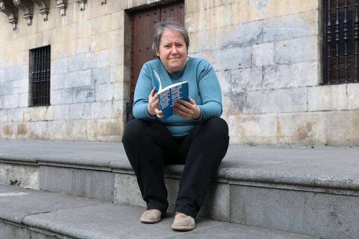 Karmen Irizar: "Erronka handiena norbere hizkuntza menperatzea da"