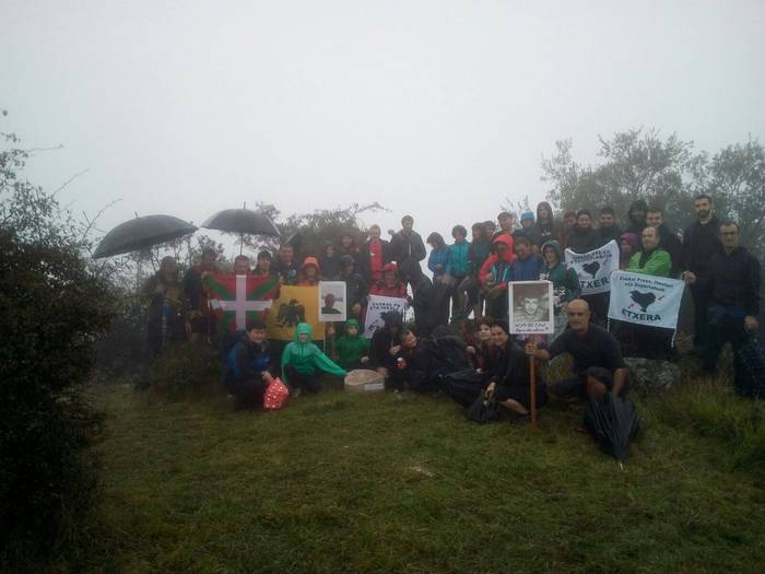 Xabin Etxaide gogoratu dute Zestoan, haren hilketaren 32. urteurrenean
