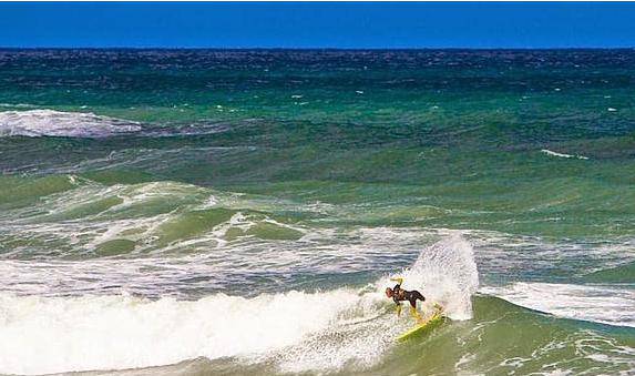 Imanol Yeregi bikain Lacanau-n