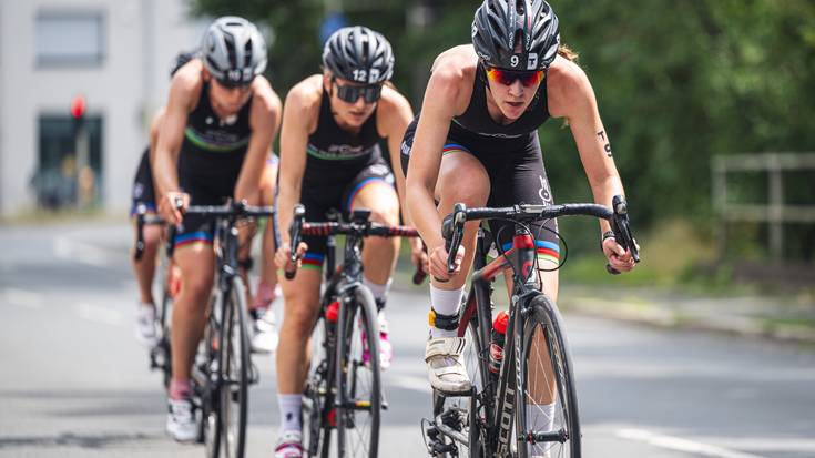 Pedalkadak Elikatzen jardunaldia antolatu dute, goi mailako partaideekin