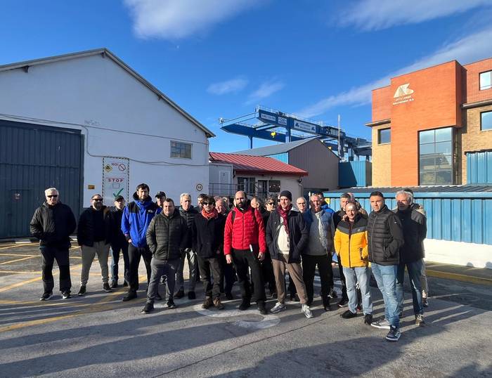 Balenciaga ontziolako langileek ez dute inbertitzaileen erantzunik jaso