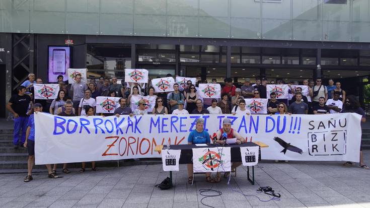 Piasperi ateak ixtea herritarren lanari, mobilizazioari eta kemenari esker lortu dutela uste dute elkarteek