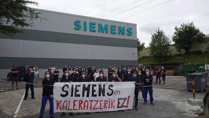 Lanuzteak areagotuko dituzte Siemensen hamar lankideren kaleratzea gelditzeko