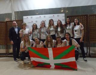 Naroa Agirre pilotariak urrezko hiru domina irabazi ditu Argentinan jokatutako Munduko Txapelketan