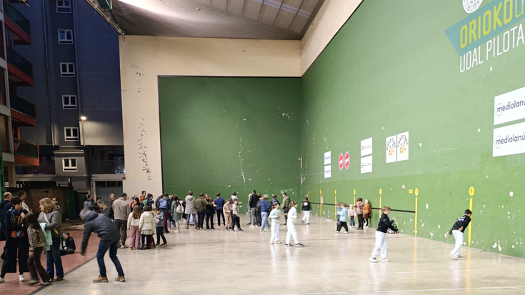 Frontoiak hartu ditu azken pilotakadak