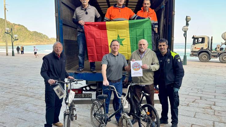 Herrian abandonatuta zeuden 250 bizikleta Senegalera bidali dituzte, beharra dutenei emateko